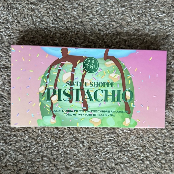 BH Cosmetics "Pistachio" eyeshadow palette - Picture 2 of 10